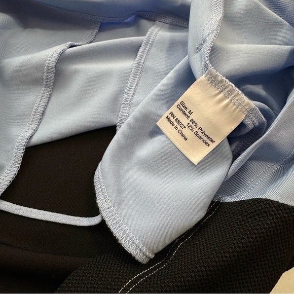 Gore Runner's World Womens M Blue Short Sleeve Knit 1/4 Arlington Hoodie Top NEW - Picture 9 of 12